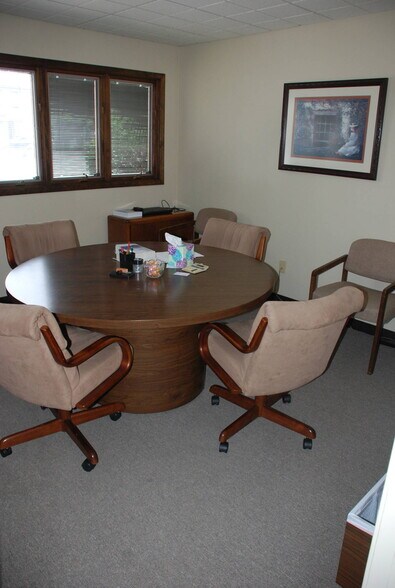 More Photos Of 1605 Perrysburg Holland Rd., Maumee Office For Sale