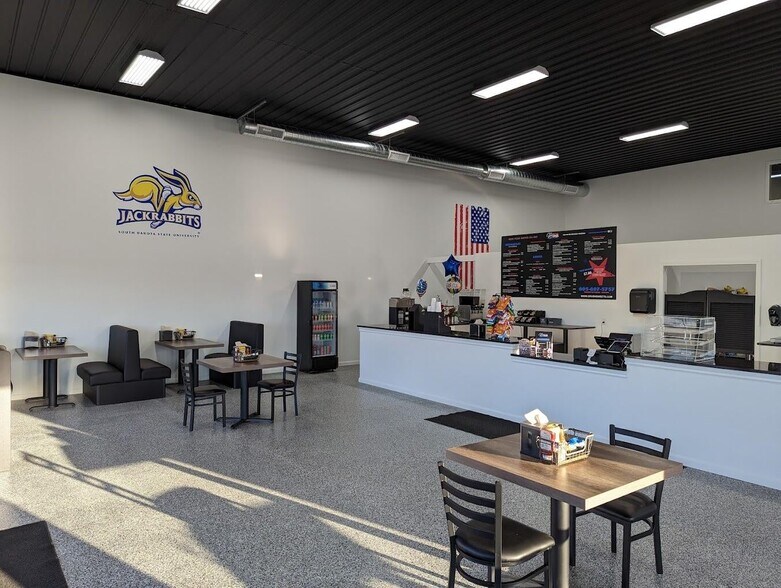 More Photos Of 2035 Orchard Dr, Brookings Restaurant For Sale