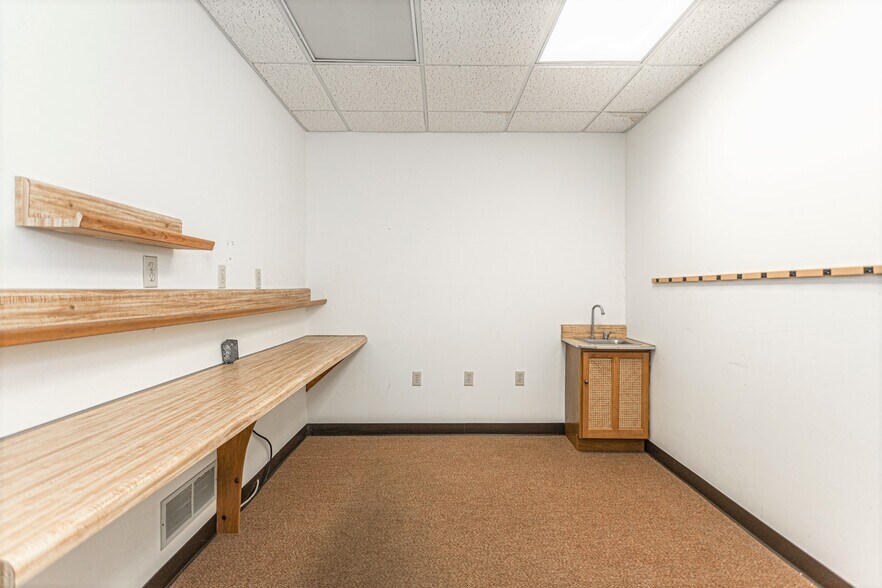 More Photos Of 100-102 W Fornance St, Norristown Medical For Sale