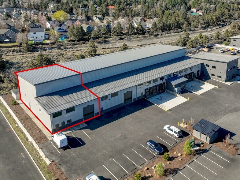 Primary Photo Of 62864 Oxford Ct, Bend Industrial For Lease