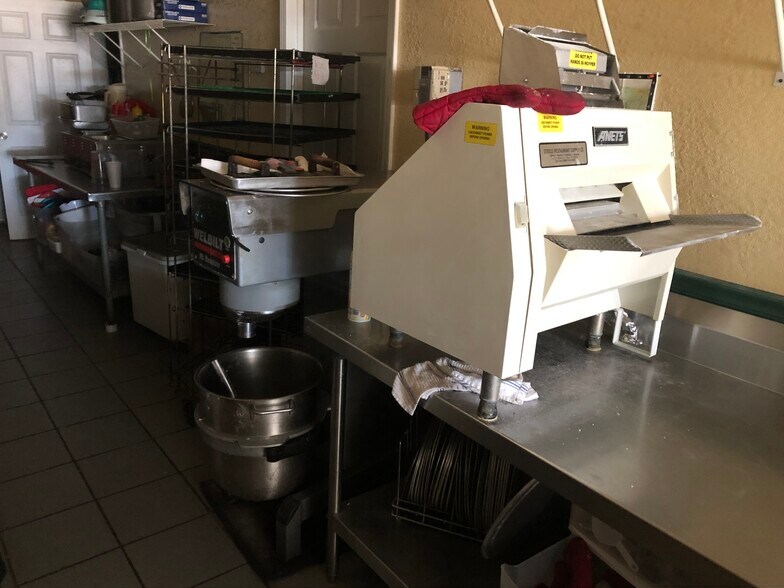 More Photos Of 210 E Main St, Newbern Restaurant For Lease