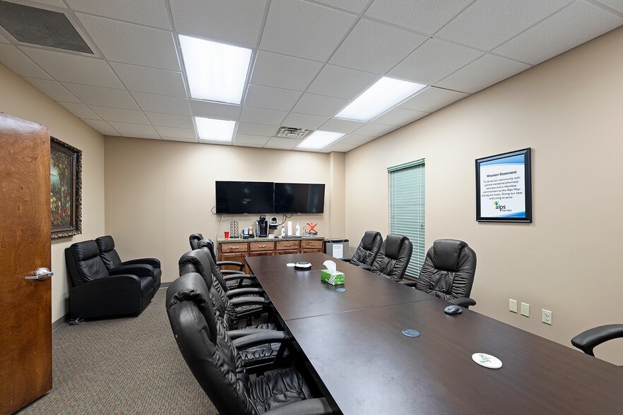 More Photos Of 1824 N Hwy CC, Nixa Medical For Lease