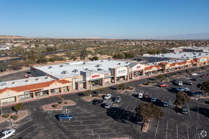 More Photos Of 18785 S I 19 Frontage Rd, Green Valley Storefront For Lease