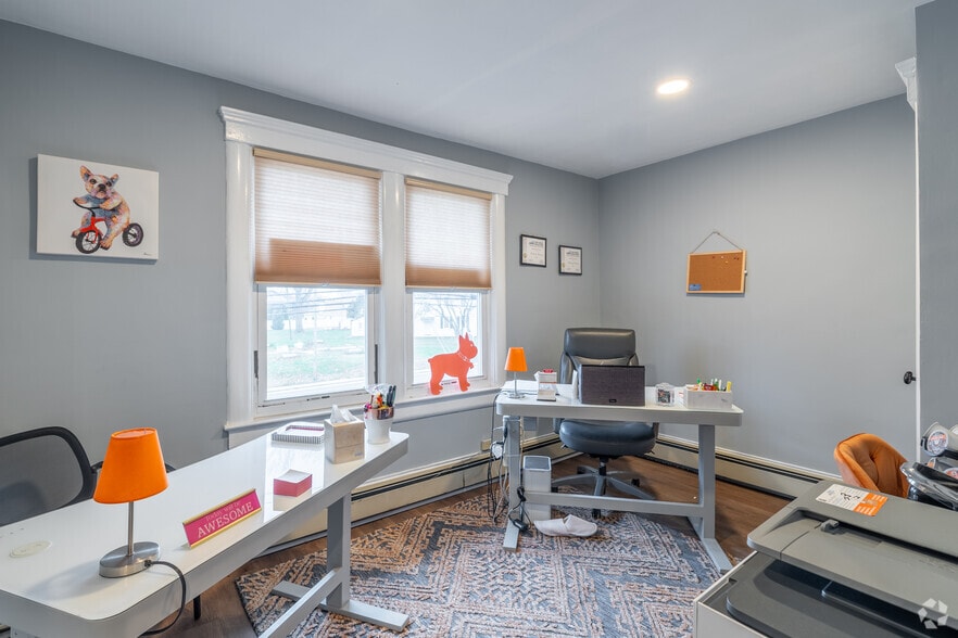 More Photos Of 149 W Main St, Freehold Office For Sale