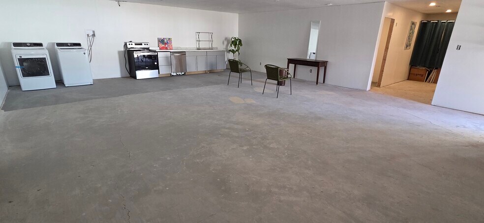 More Photos Of 1640 N White Sands Blvd, Alamogordo General Retail For Lease