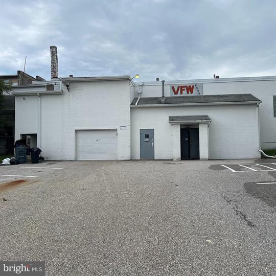 More Photos Of 11 W King St, Littlestown Storefront Retail Office For Sale