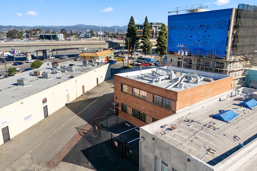 More Photos Of 3814 Willat Ave, Culver City Warehouse For Lease