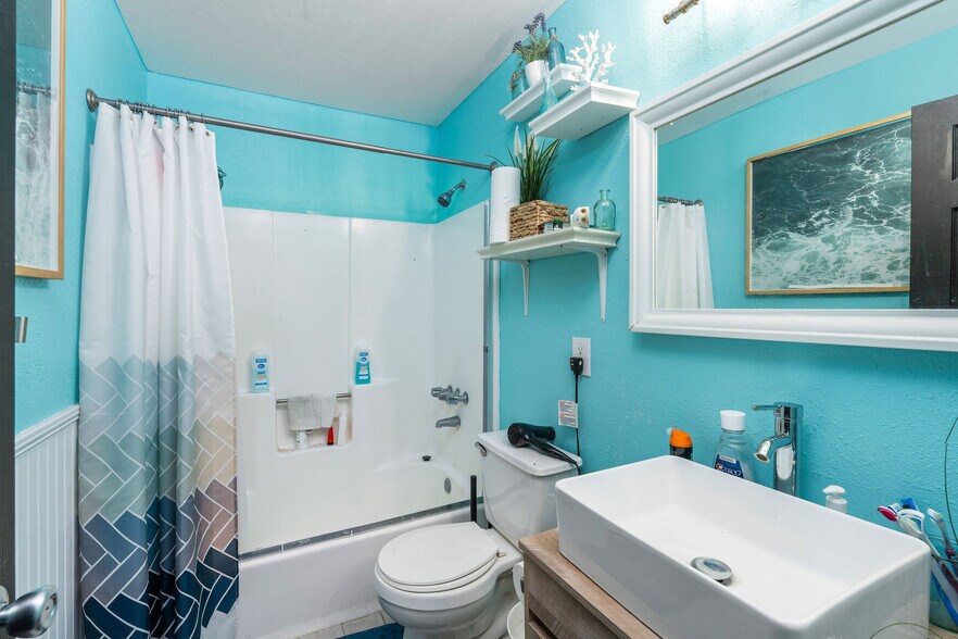More Photos Of 12501 Kornblum Ave, Hawthorne Apartments For Sale