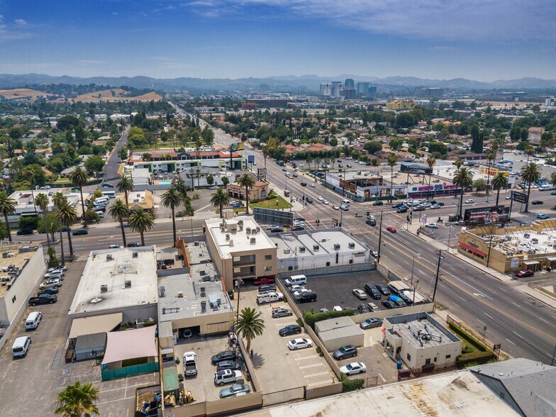 More Photos Of 20847 Sherman Way, Canoga Park Office For Sale