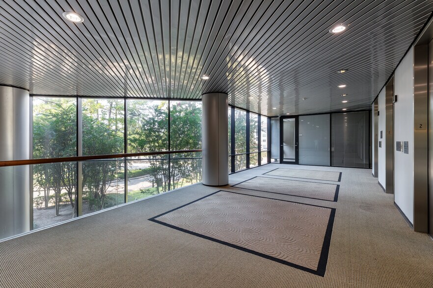 More Photos Of 14550 Torrey Chase Blvd, Houston Office For Lease