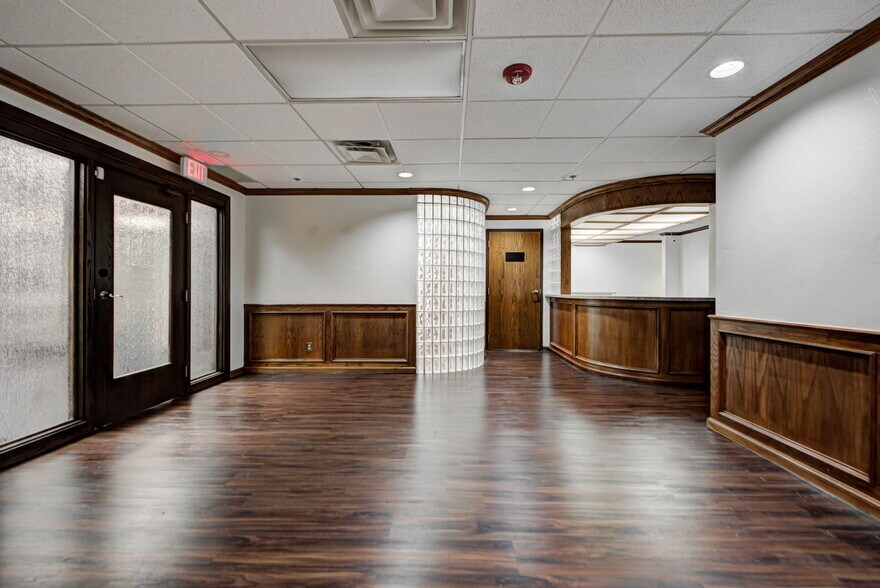 More Photos Of 3727 NW 63rd St, Oklahoma City Medical For Lease