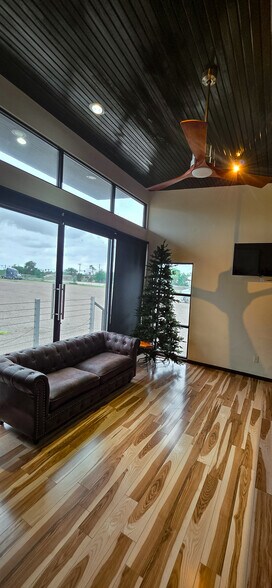 More Photos Of 4900 N Moorefield Rd, Mission Office Residential For Sale