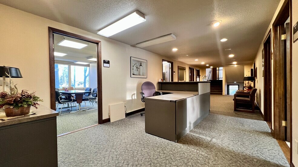 More Photos Of 2604 Sunnyside Dr, Cadillac Medical For Sale