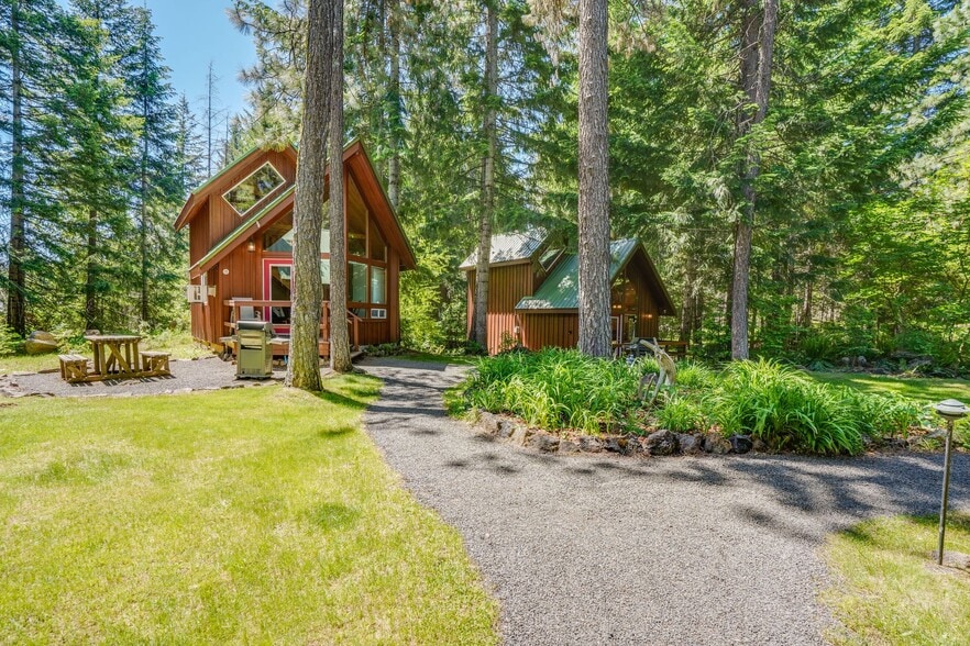 More Photos Of 2291 Highway 141, Trout Lake Hotel For Sale