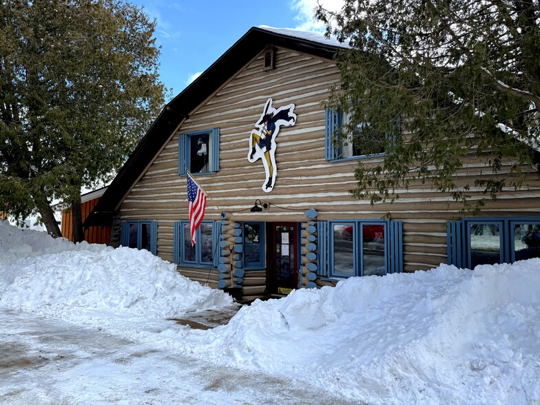 More Photos Of 4472 M-75, Walloon Lake Bar For Sale