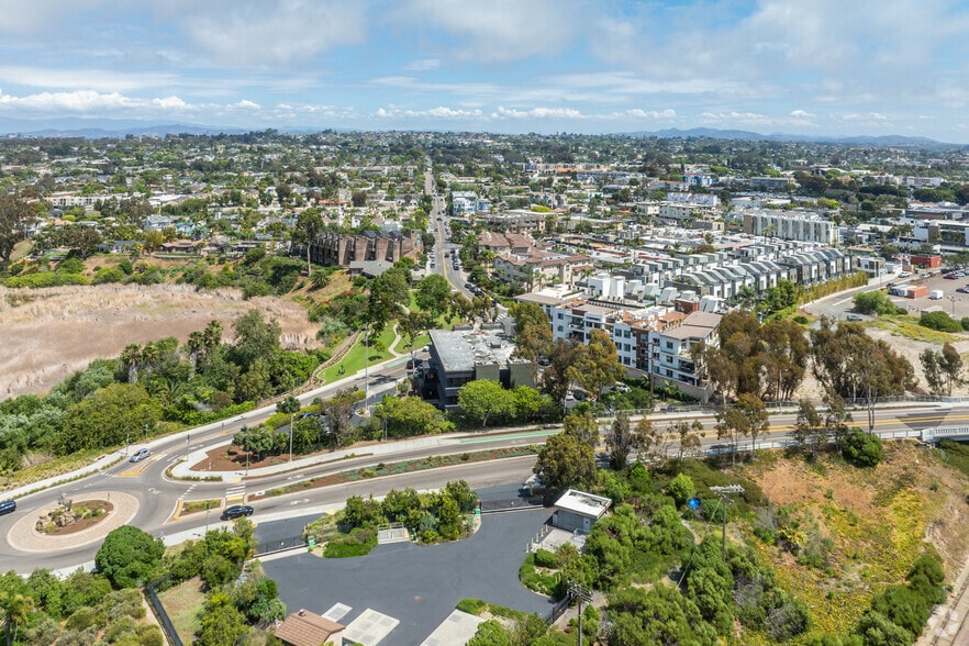 More Photos Of 2333 State St, Carlsbad Medical For Sale