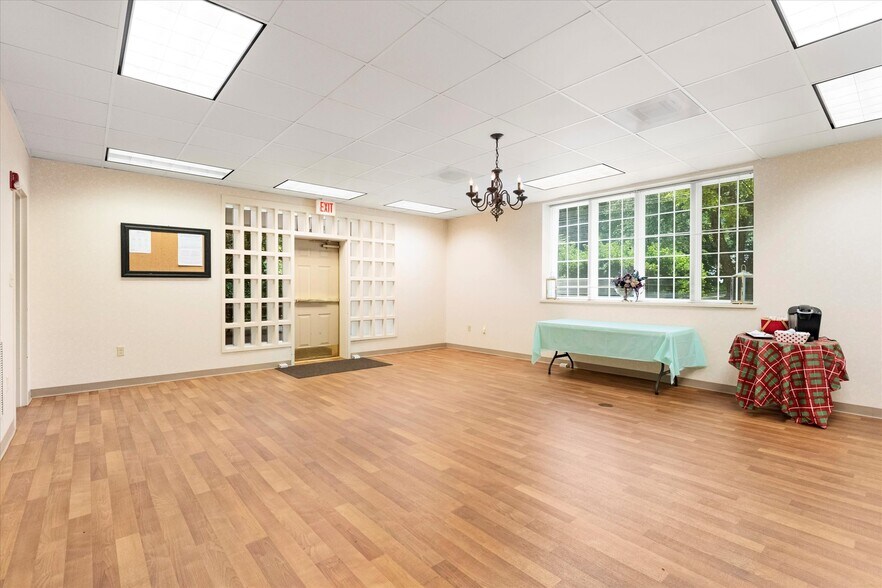 More Photos Of 1146 N New Hope Rd, Gastonia Medical For Sale