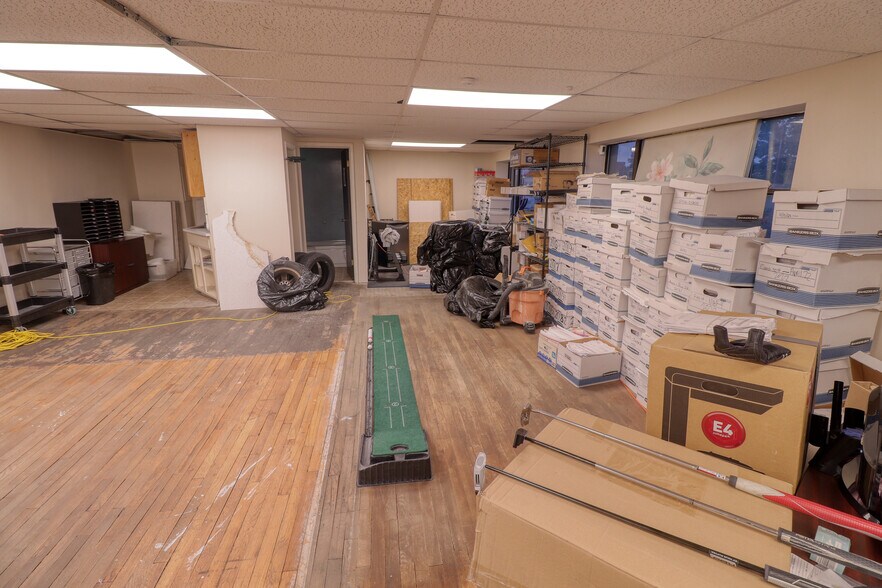 More Photos Of 1915 N Division St, Spokane Office For Sale