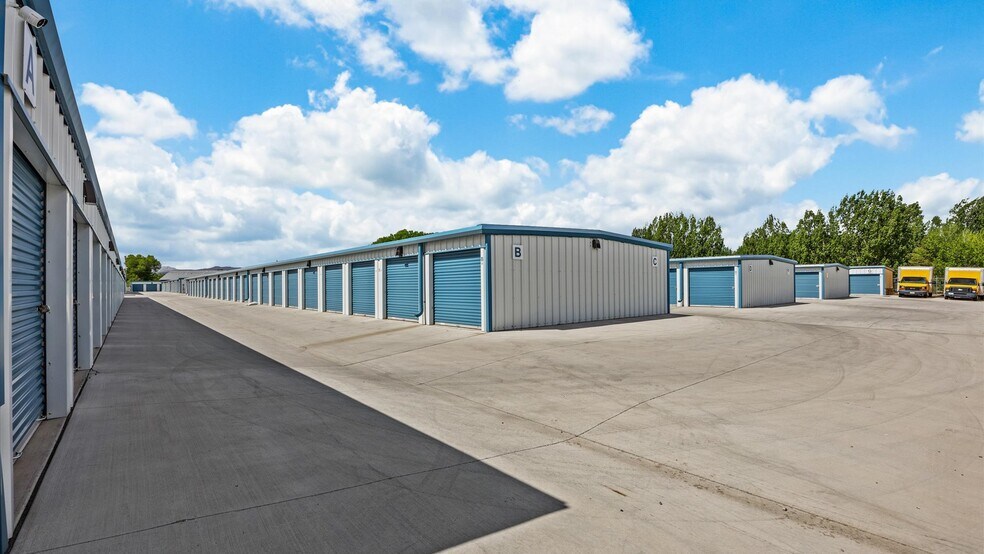 More Photos Of 1141 Sequoia Way, Montrose Industrial For Sale