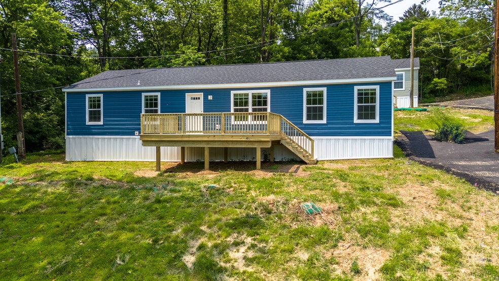 More Photos Of 465 Royal Manor Rd, Easton Manufactured Housing Mobile Home Park For Sale