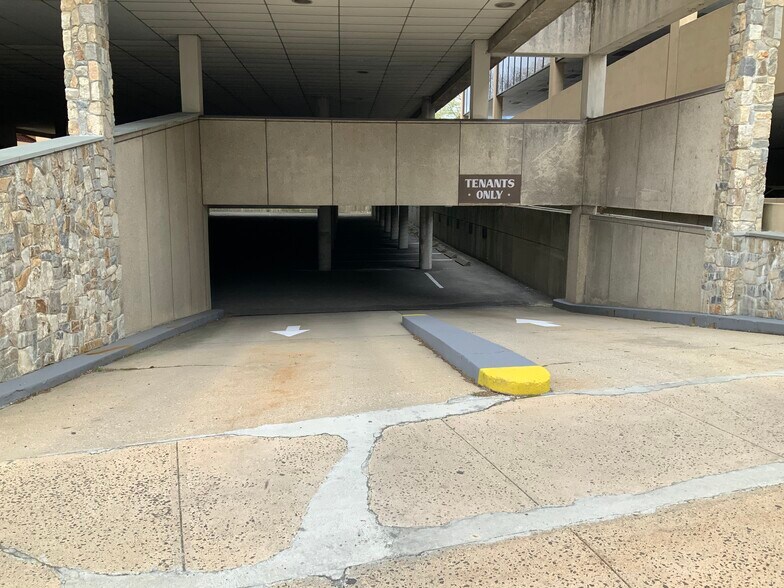 More Photos Of 1010 Summer St, Stamford Office For Lease