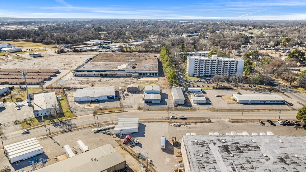 More Photos Of 1705 Cherokee Blvd, Memphis Warehouse For Sale