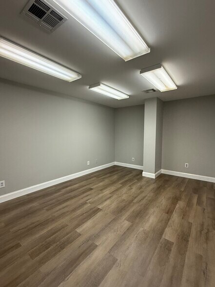 More Photos Of 2911 Douglas Dr, Bossier City Light Distribution For Sale