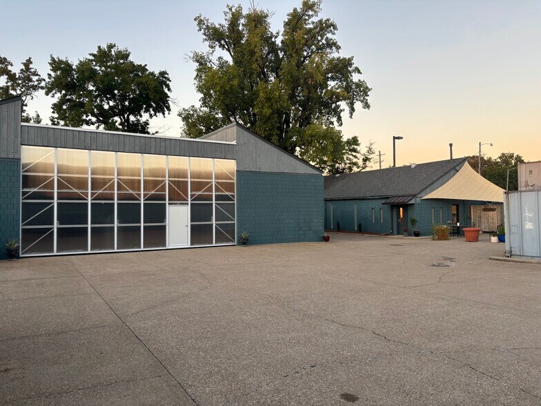 More Photos Of 326 E Bloom St, Louisville Warehouse For Sale