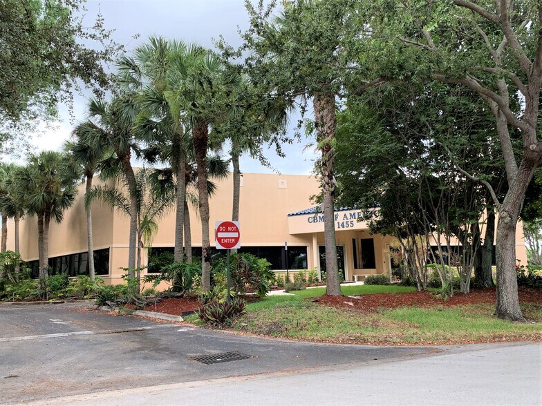 More Photos Of 1455 W Newport Center Dr, Deerfield Beach Warehouse For Sale