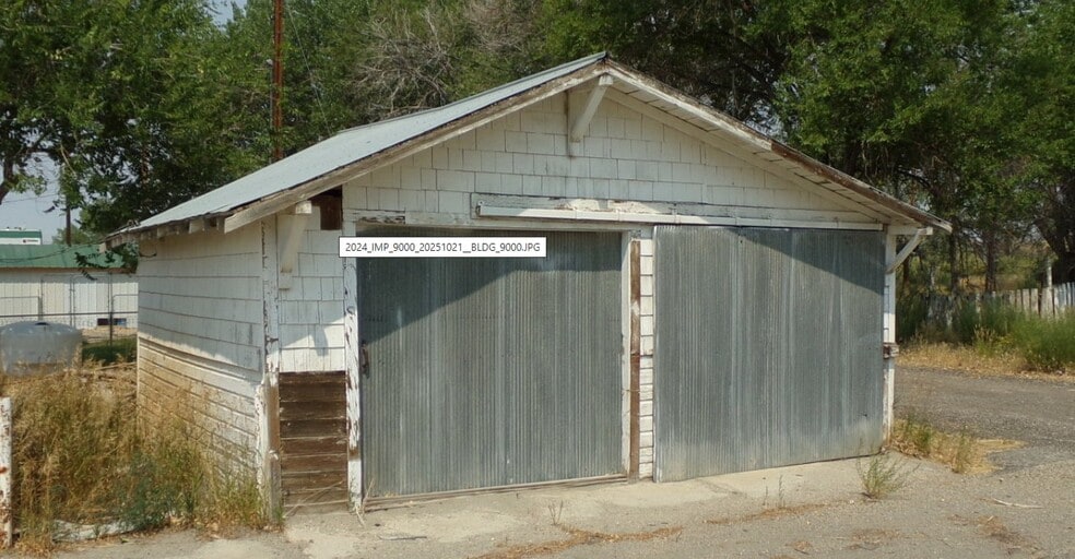 More Photos Of 25 Fremont St, Lysite General Retail For Sale