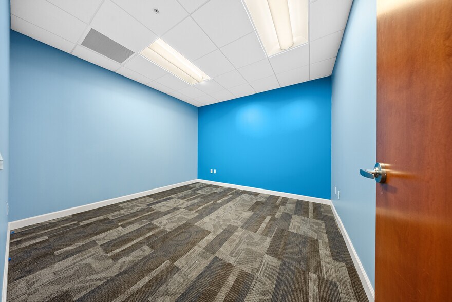 More Photos Of 121-189 S Orange Ave, Orlando Office Residential For Sale