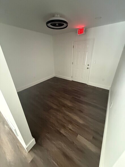 More Photos Of 2521 Reinhardt College Pky, Canton Office For Sale
