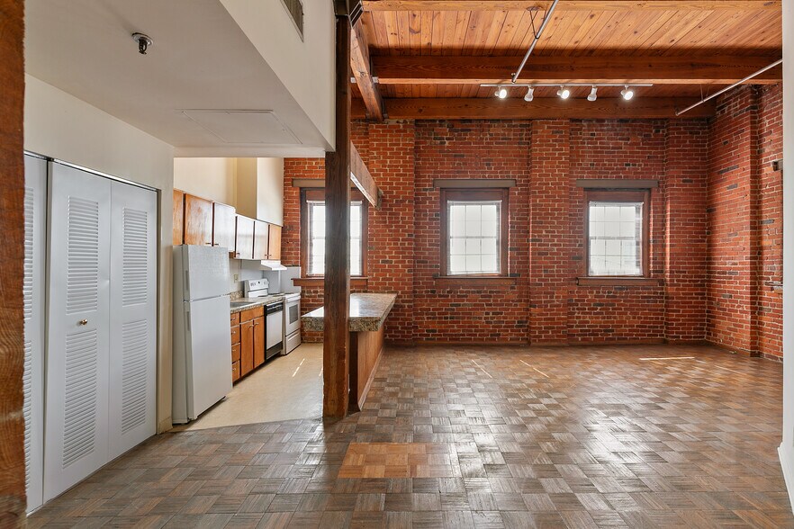 More Photos Of , Richmond Multifamily For Sale