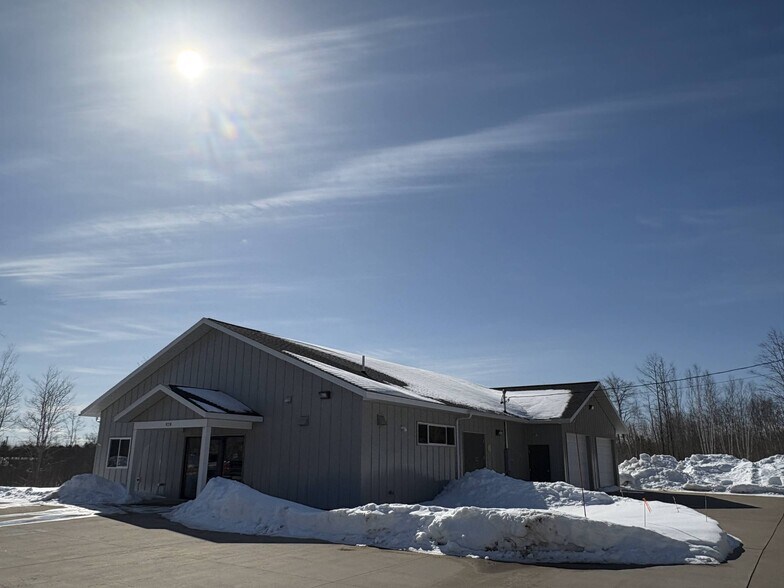 More Photos Of 928 County Road 480, Marquette Service For Sale