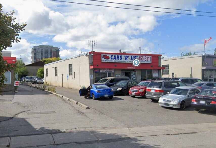 More Photos Of 7 Hansen Rd, Brampton Warehouse For Sale