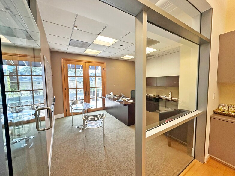 More Photos Of 1422 El Camino Real, Menlo Park Office For Lease