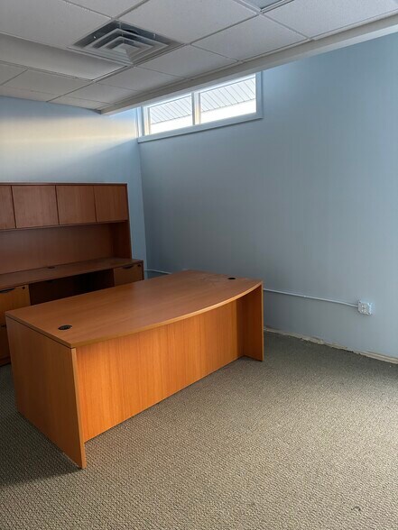 More Photos Of 2350 Belmont Center Dr NE, Belmont Office For Lease