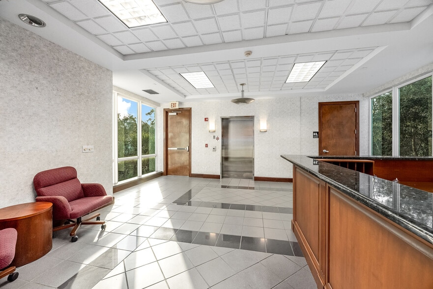 More Photos Of 1735 W Hibiscus Blvd, Melbourne Medical For Lease