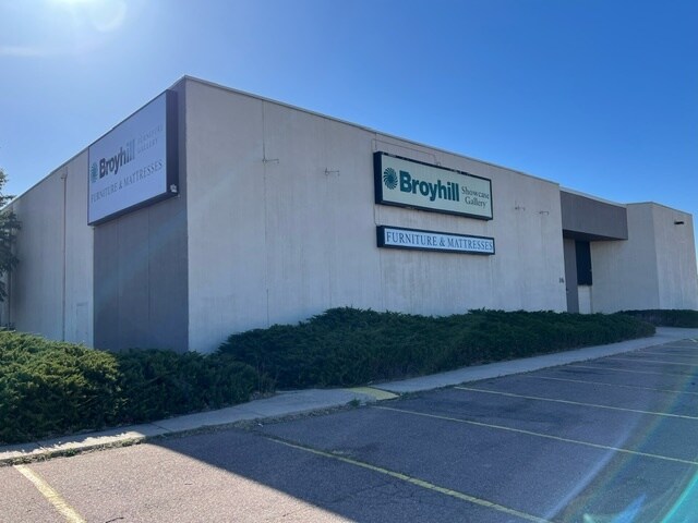More Photos Of 345 S Academy Blvd, Colorado Springs Freestanding For Sale