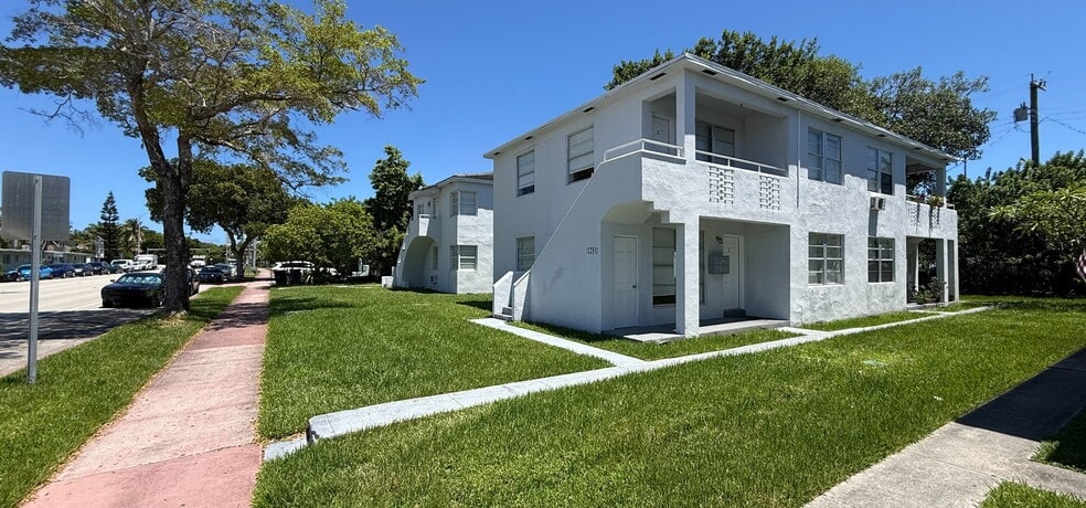 More Photos Of 1784 Normandy Dr, Miami Beach Apartments For Sale
