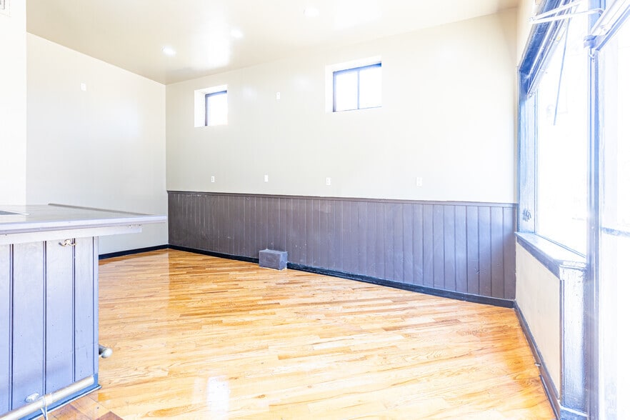 More Photos Of 300-304 N Robinson St, Richmond Freestanding For Sale