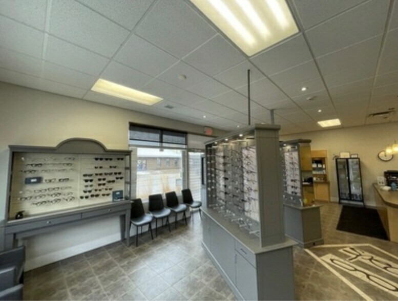 More Photos Of 208 10th Ave, Carstairs Storefront Retail Office For Sale