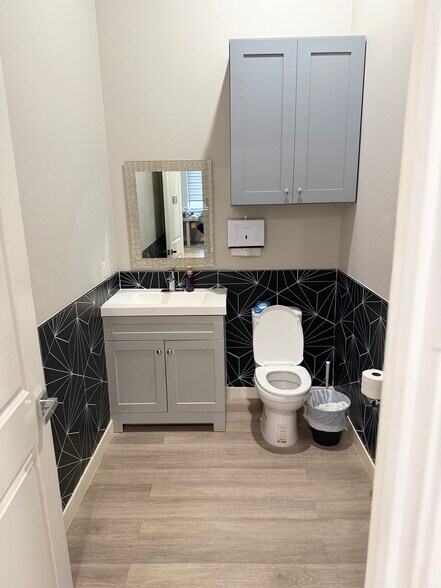 More Photos Of 11655 Independence Pky, Frisco Unknown For Lease