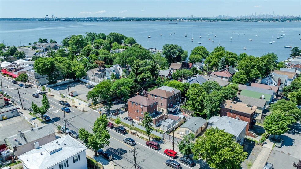 More Photos Of 87-89 City Island Ave, Bronx Apartments For Sale