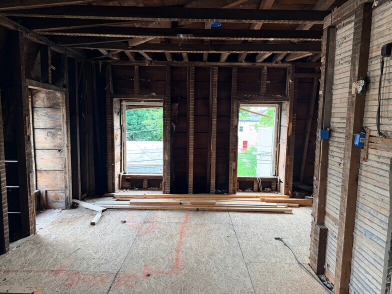 More Photos Of 1115 Upland St, Chester Apartments For Sale