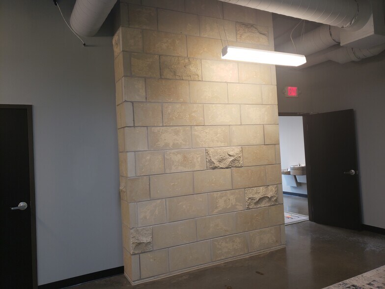 More Photos Of 2540 Park Dr, Nashville Office Residential For Lease