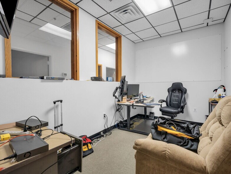 More Photos Of 2290 E Route 66, Flagstaff Office For Sale
