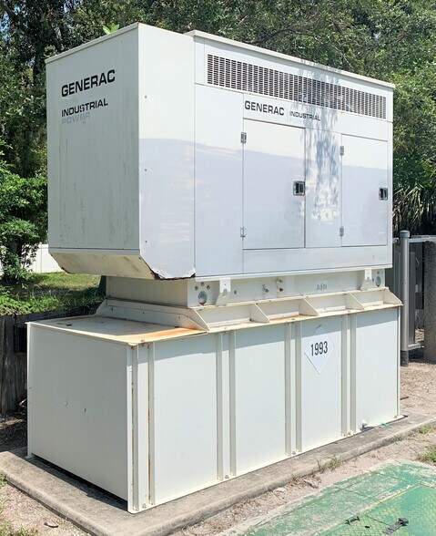 More Photos Of 5426 18th St W, Bradenton Assisted Living For Sale