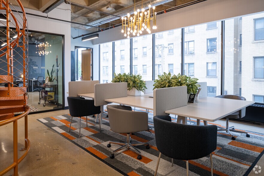 More Photos Of 4625 Lindell Blvd, Saint Louis Office For Sale