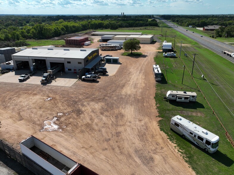 More Photos Of 3625 Highway 290 W, Brenham Warehouse For Sale